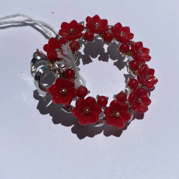 Vintage Lisner Red/Orange coral color brooch - Picture 4 of 5